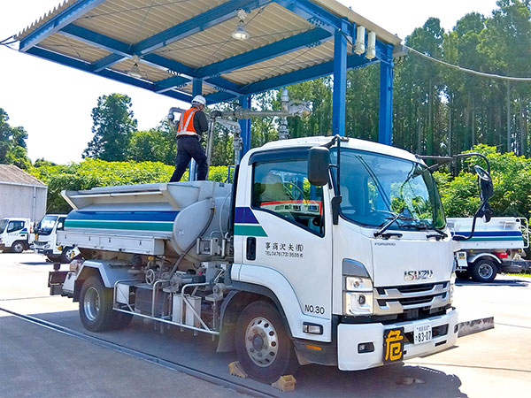 有限会社矢沢商事 | 燃料配送事業